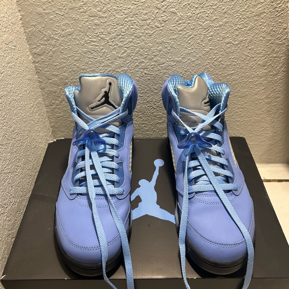 Jordan 5 Retro SE ‘UNC’ in almost brand new condition!